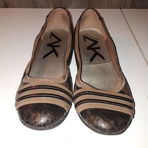 Anne Klein sport womens flats size 9.5 brown black